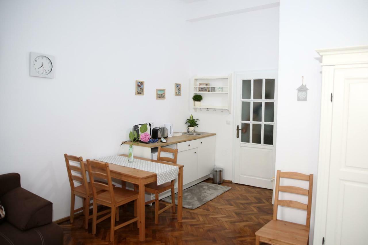 Schick Apartment ซีบิว ภายนอก รูปภาพ